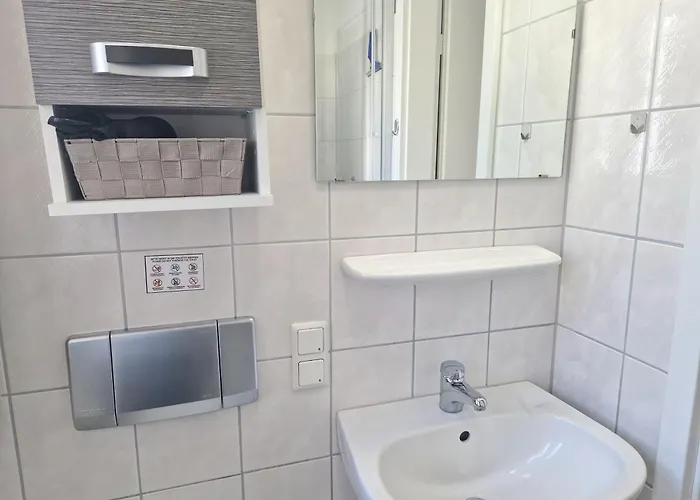 311, Seepark Зеллин